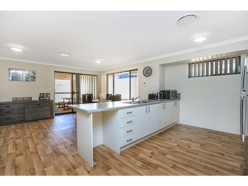 6 Renton Way, Bertram WA 6167