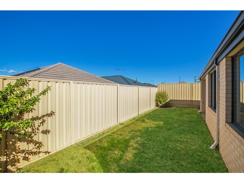 6 Renton Way, Bertram WA 6167