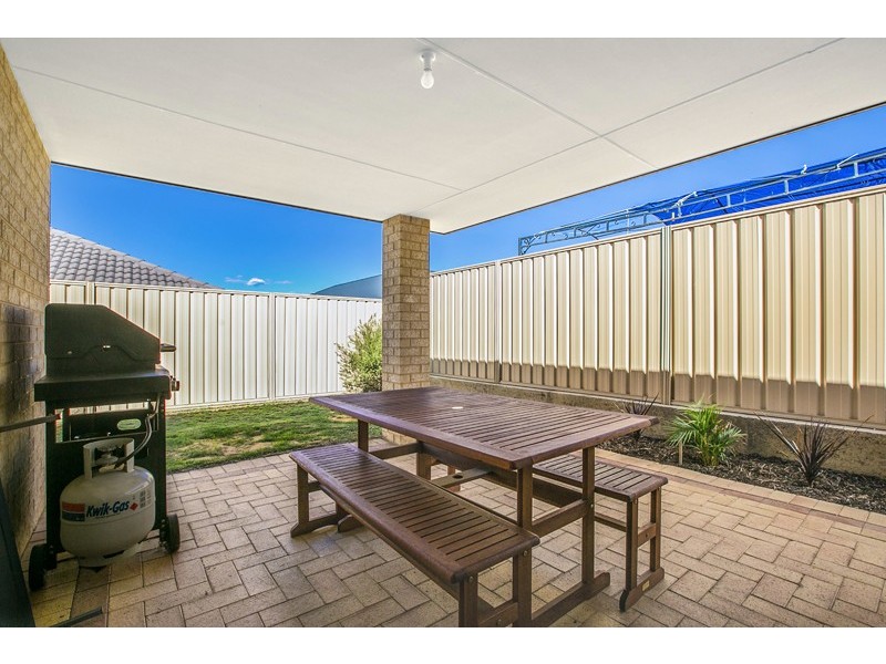 6 Renton Way, Bertram WA 6167