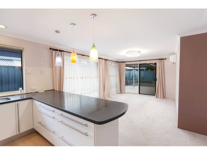 9 Hoult Mews, Atwell WA 6164