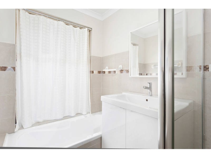 9 Hoult Mews, Atwell WA 6164