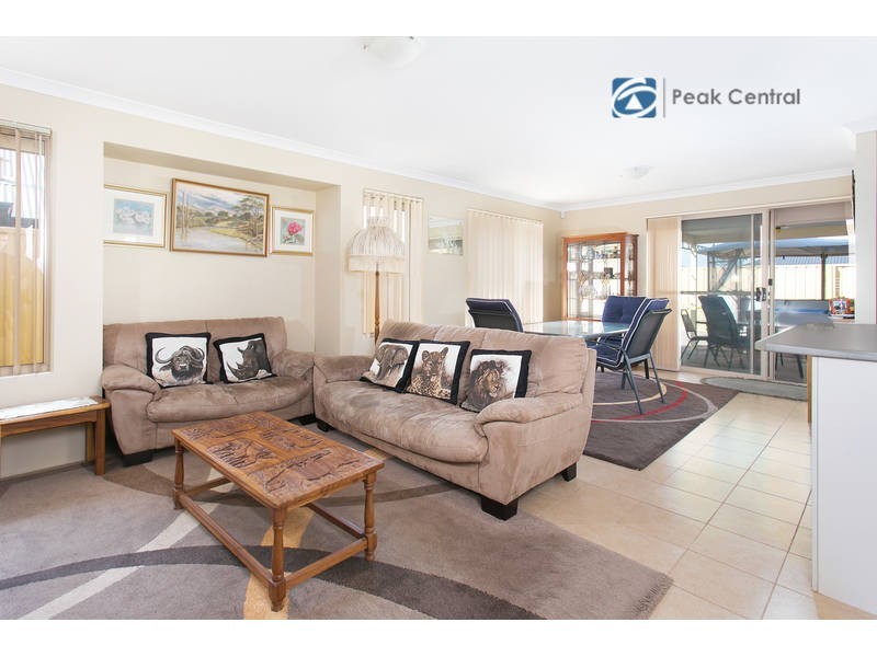 4 Renton Way, Bertram WA 6167
