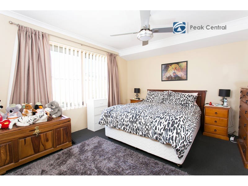 4 Renton Way, Bertram WA 6167