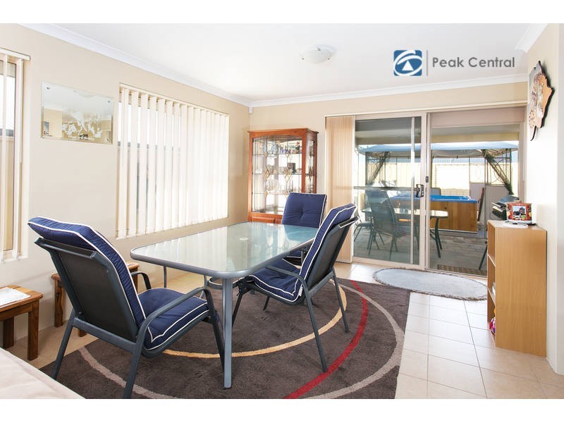 4 Renton Way, Bertram WA 6167
