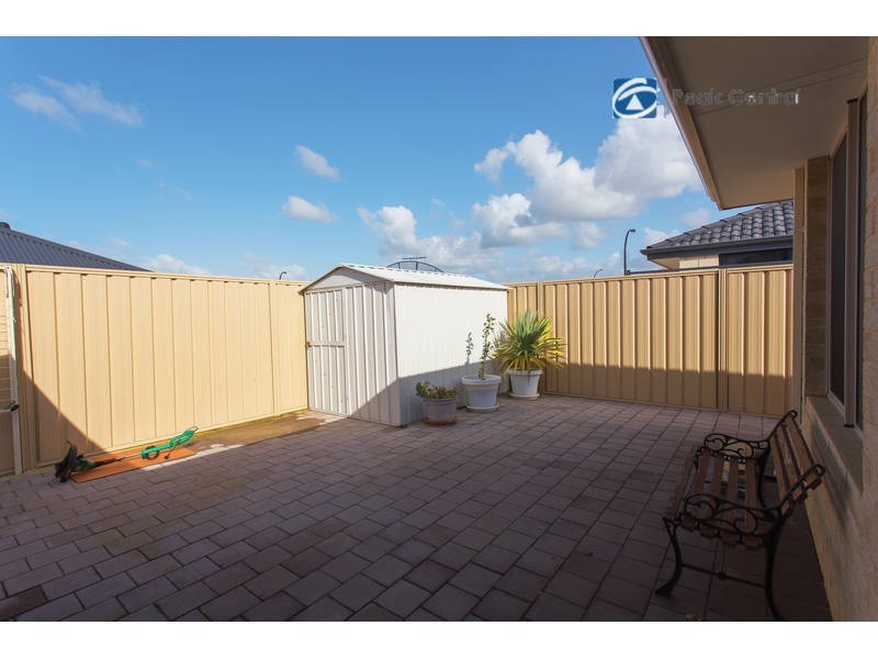 4 Renton Way, Bertram WA 6167