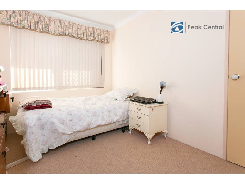 4 Mahogany Loop, Atwell WA 6164