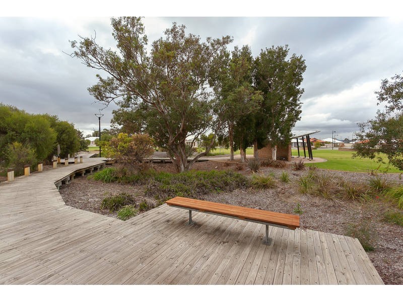29 Mosman Loop, Success WA 6164