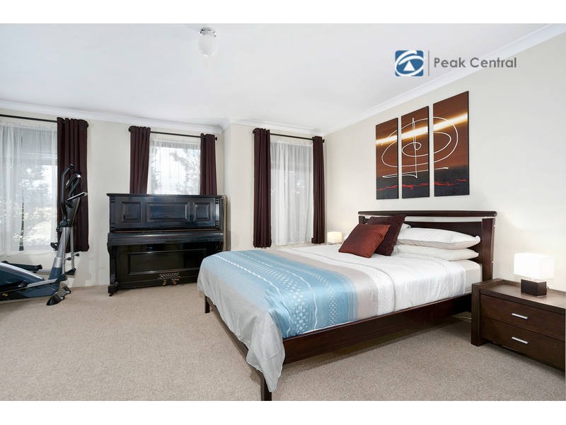 7 Repose Terrace, Atwell WA 6164