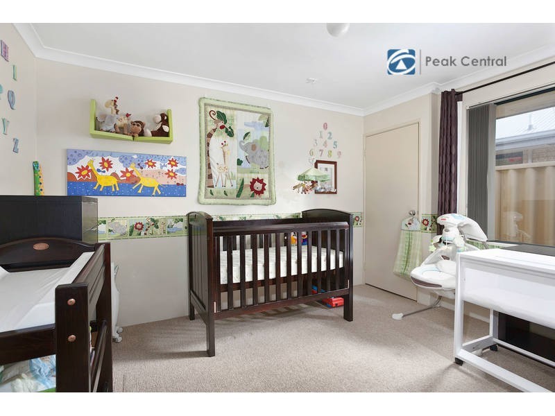 7 Repose Terrace, Atwell WA 6164