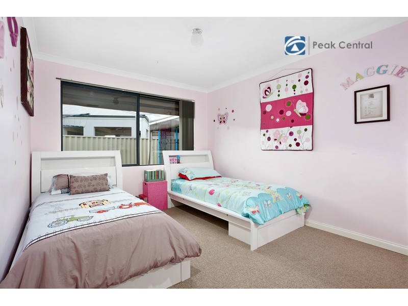 7 Repose Terrace, Atwell WA 6164