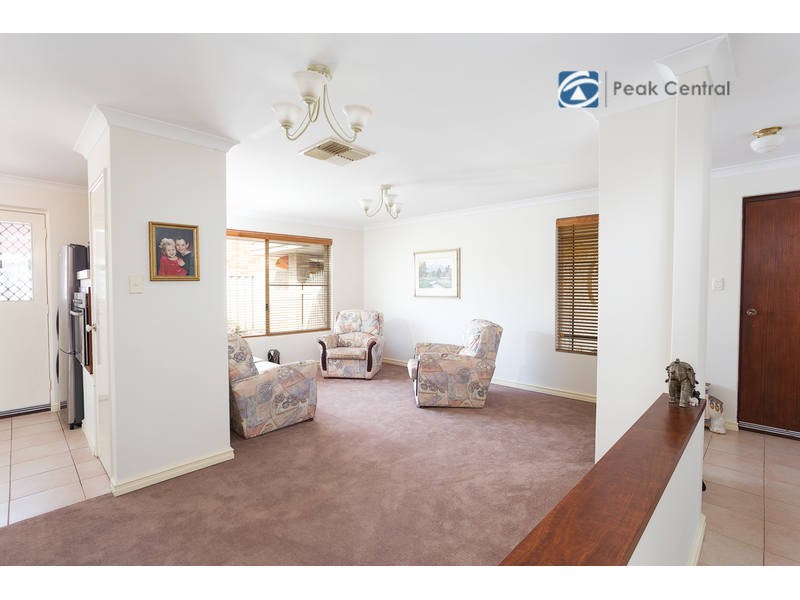 5 Oaten Retreat, Atwell WA 6164