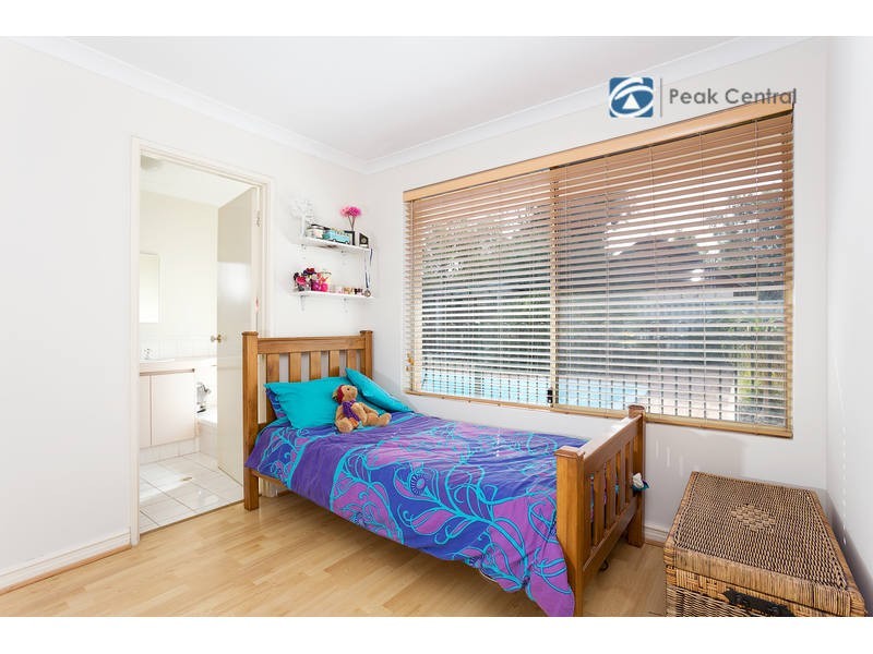 5 Oaten Retreat, Atwell WA 6164