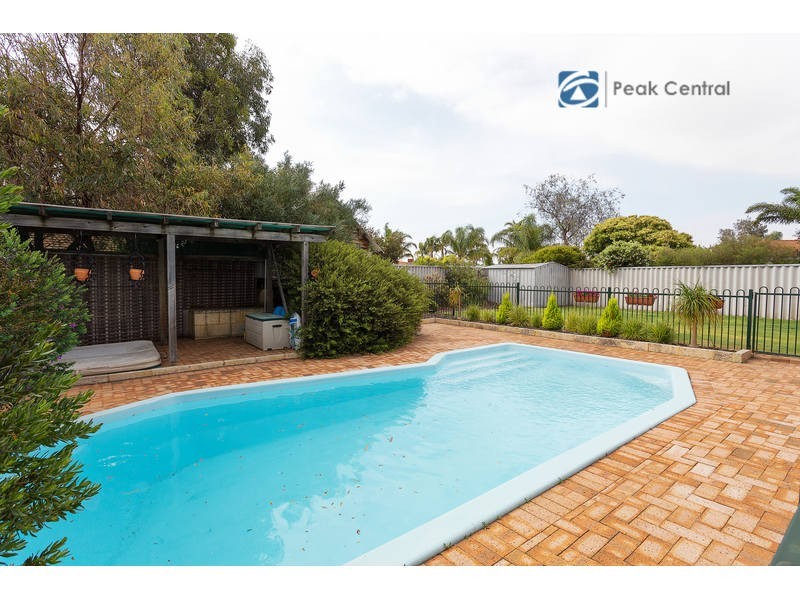 5 Oaten Retreat, Atwell WA 6164
