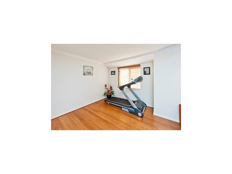 U3/40 Conochie Crescent, Manning WA 6152