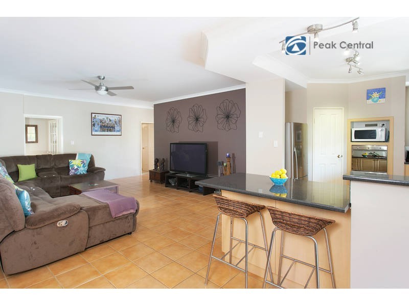 216 Glen Iris Drive, Jandakot WA 6164