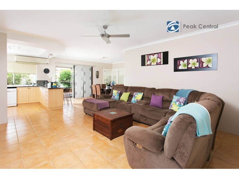 216 Glen Iris Drive, Jandakot WA 6164