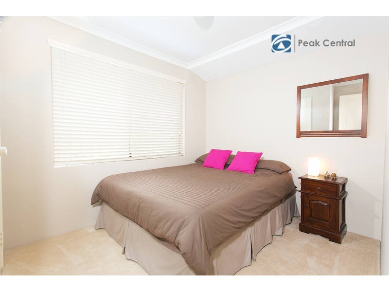 216 Glen Iris Drive, Jandakot WA 6164