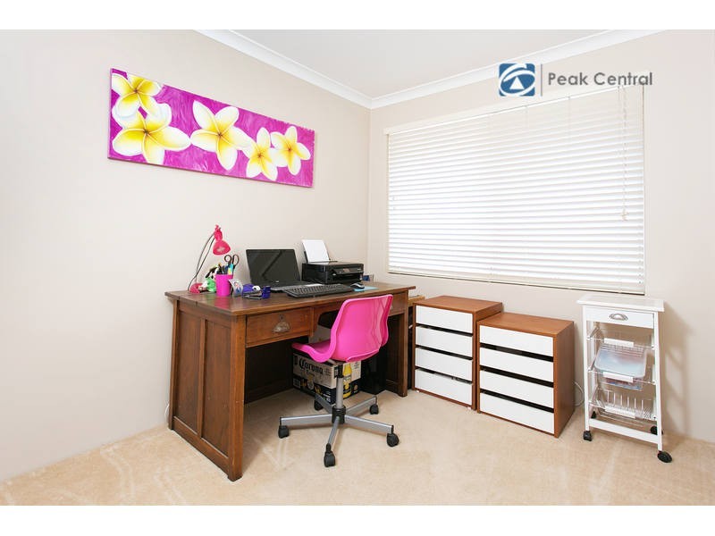 216 Glen Iris Drive, Jandakot WA 6164