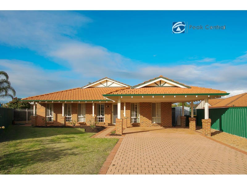 23 Jenniphur Court, Atwell WA 6164