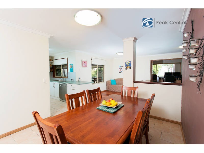 15 Berrigan Drive, South Lake WA 6164