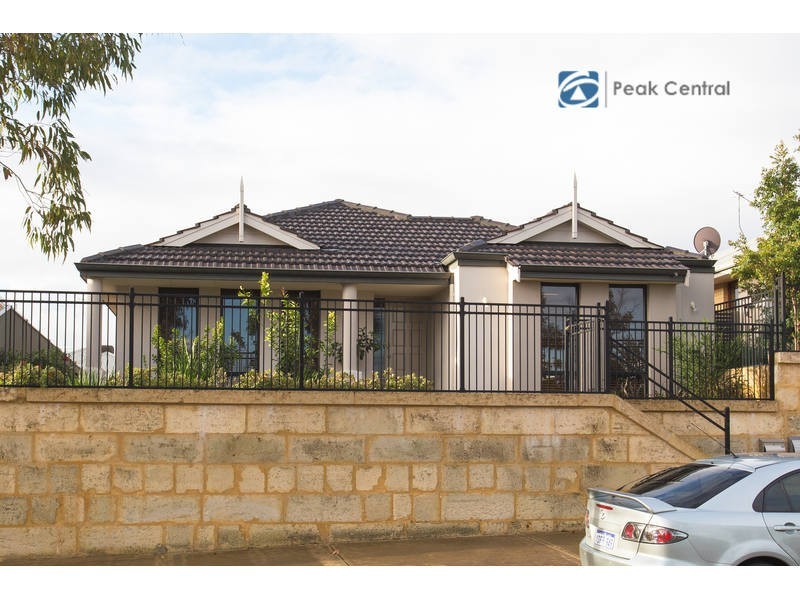 13 Lambeth Circle, Wellard WA 6170