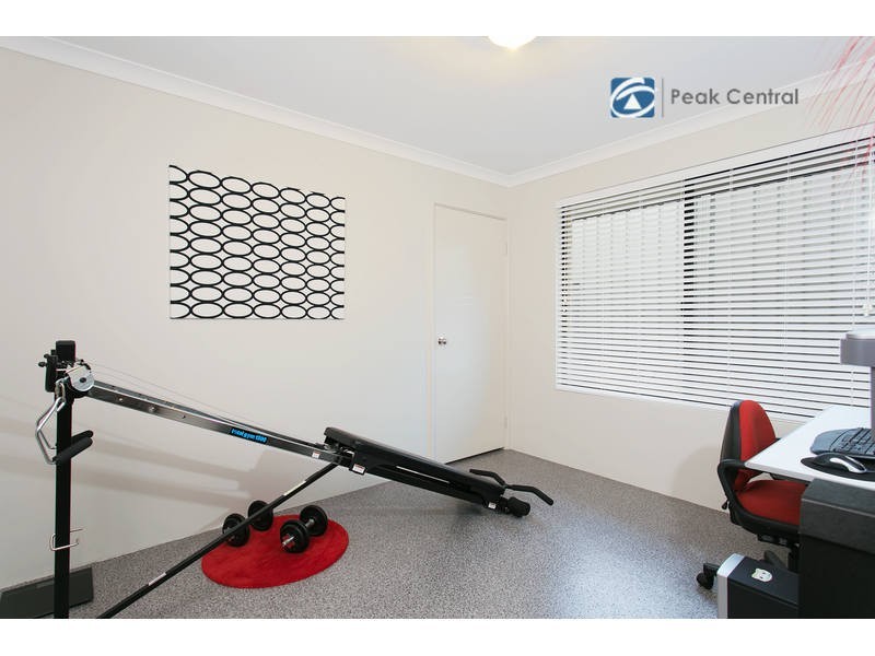 13 Lambeth Circle, Wellard WA 6170