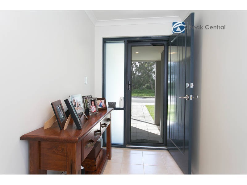 17/2 Twilight Mews, Aubin Grove WA 6164
