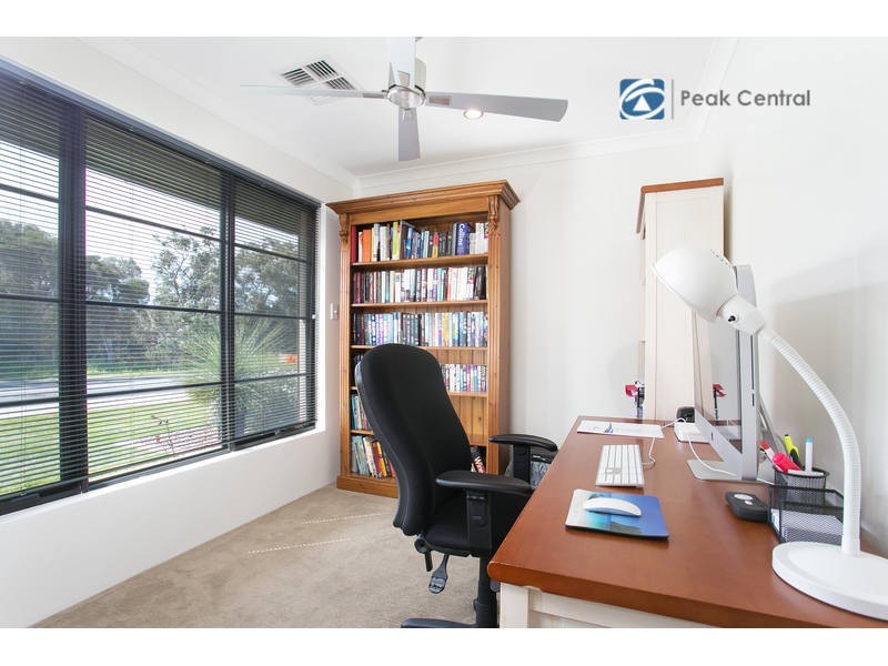 17/2 Twilight Mews, Aubin Grove WA 6164