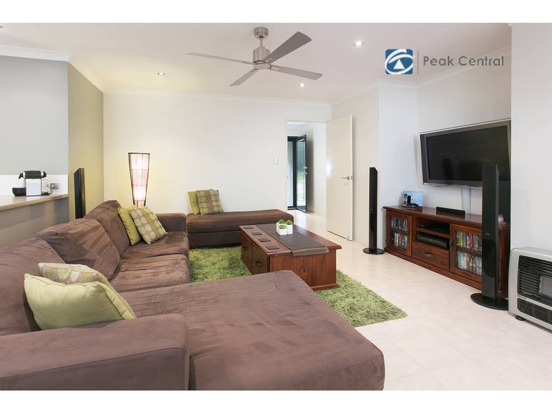 17/2 Twilight Mews, Aubin Grove WA 6164