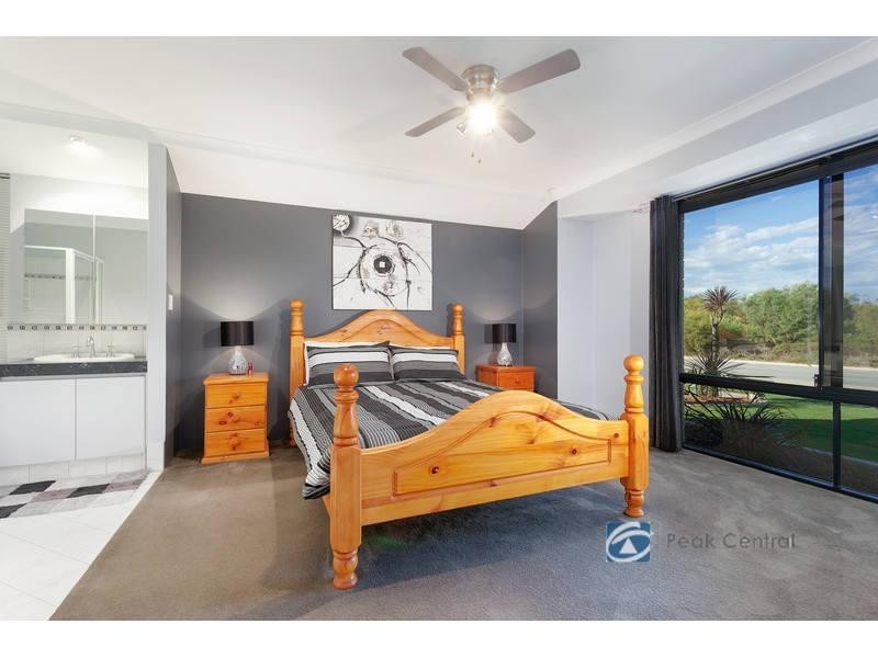 244 Tapper Road, Atwell WA 6164
