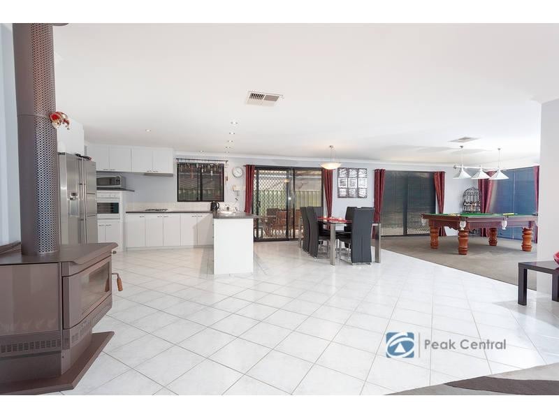 244 Tapper Road, Atwell WA 6164
