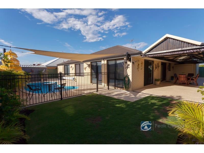 244 Tapper Road, Atwell WA 6164