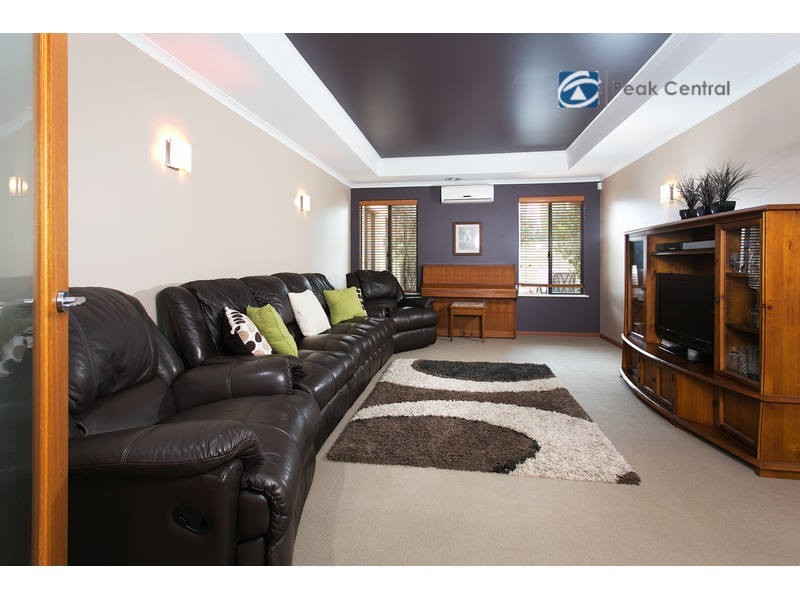 3 Harmony Avenue, Atwell WA 6164