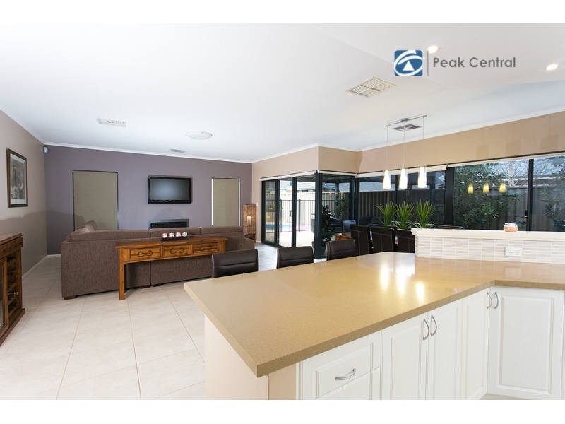 3 Harmony Avenue, Atwell WA 6164