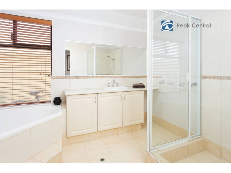 3 Harmony Avenue, Atwell WA 6164