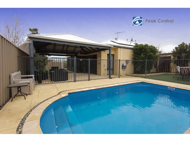 3 Harmony Avenue, Atwell WA 6164