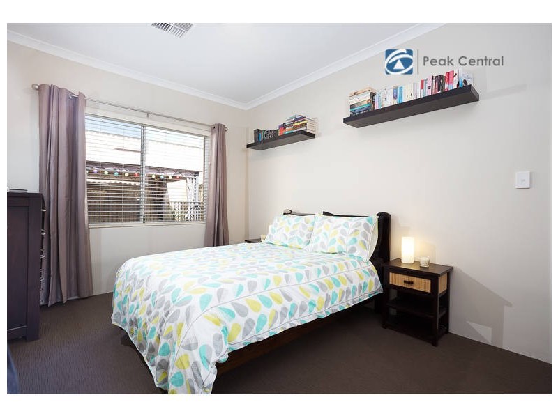 17 Armand Drive, Aubin Grove WA 6164