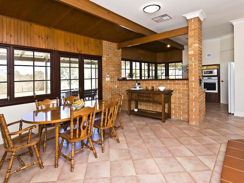 36 Wills Place, Oakford WA 6121