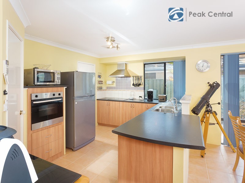 23 Dryandra Elbow, Atwell WA 6164