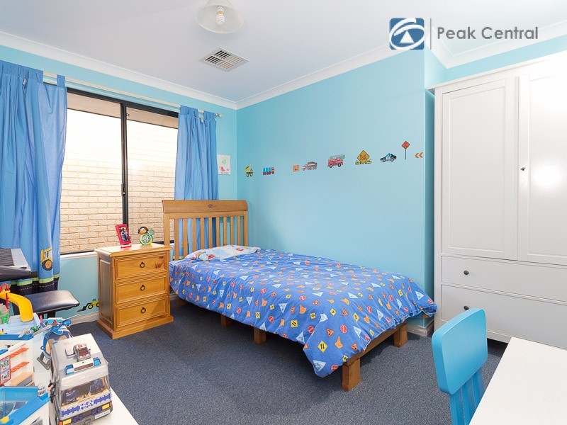 23 Dryandra Elbow, Atwell WA 6164