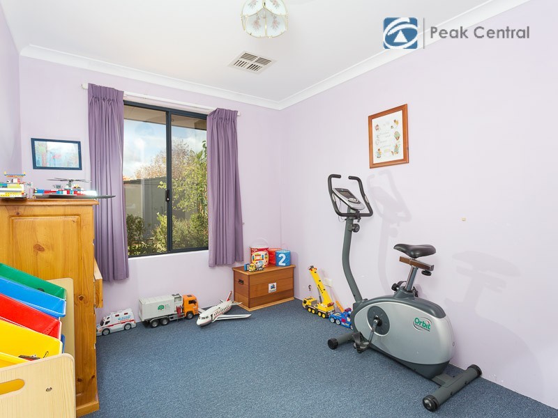 23 Dryandra Elbow, Atwell WA 6164