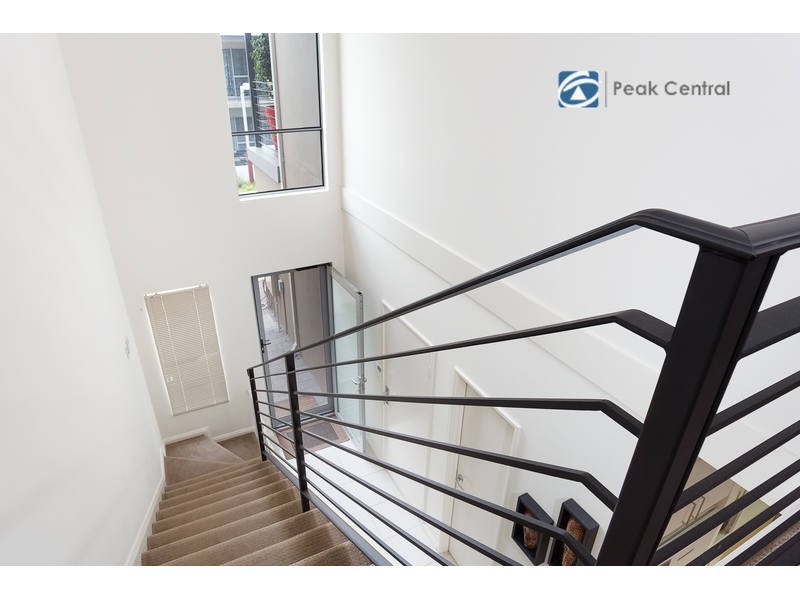 Unit 5/73 Baler Court, Hammond Park WA 6164