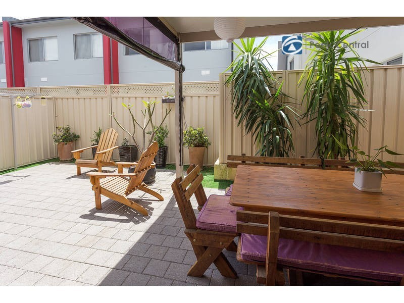 Unit 5/73 Baler Court, Hammond Park WA 6164