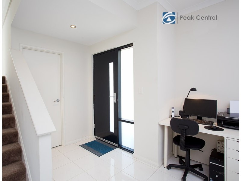 5/18 Deanmore Bend, Hammond Park WA 6164