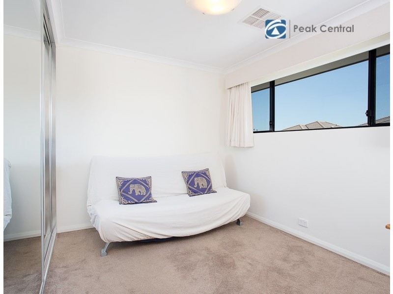 5/18 Deanmore Bend, Hammond Park WA 6164