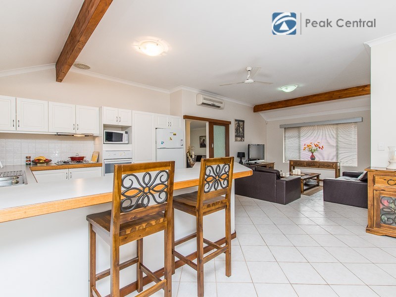 84 Brenchley Drive, Atwell WA 6164