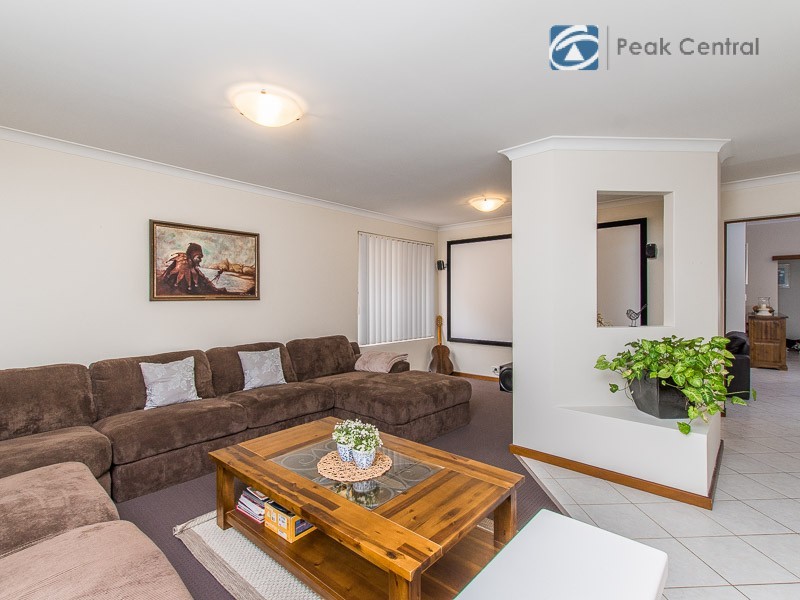 84 Brenchley Drive, Atwell WA 6164