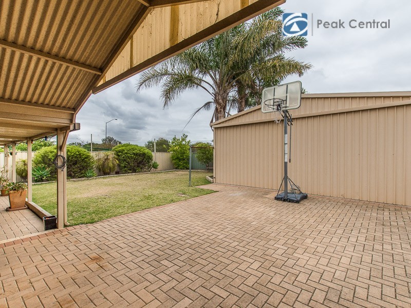 84 Brenchley Drive, Atwell WA 6164