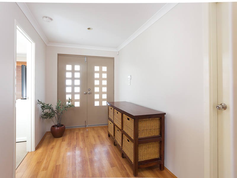 6 Sheringham Bend, Success WA 6164