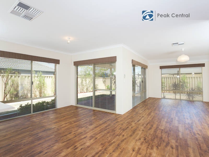 20 Carnaby Way, Harrisdale WA 6112